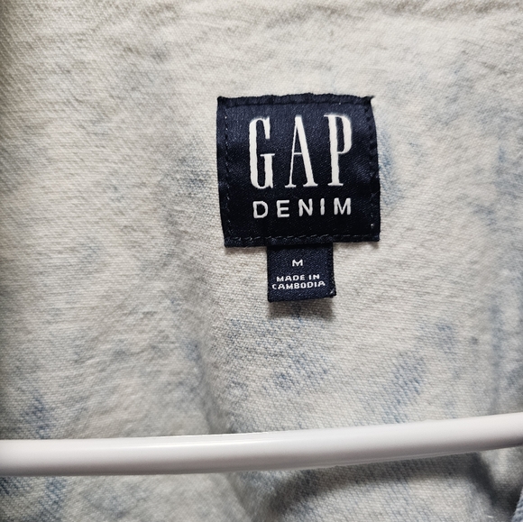 Gap acid washed 3/4 sleeve cropped jean jacket - Picture 2 of 5